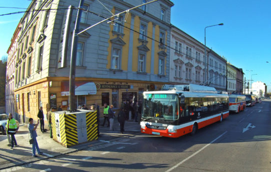 Praha zkouší parciální trolejbus s 90% nezávislým proběhem