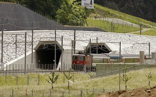 Švýcarsko: Gotthard 2016 – Nejdelší železniční tunel