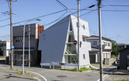 Shiro House od Takeru Shoji Architects