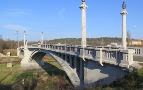 Masarykův most