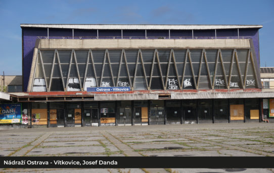 (Čeština) Výpravní budova nádraží Ostrava