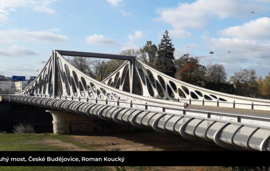 (Čeština) Dlouhý most