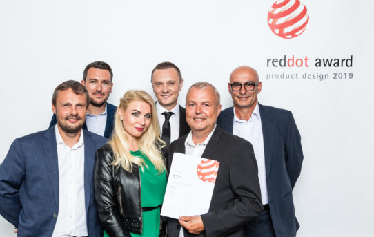 RED DOT AWARD 2019 za dveřní systém MUTEO