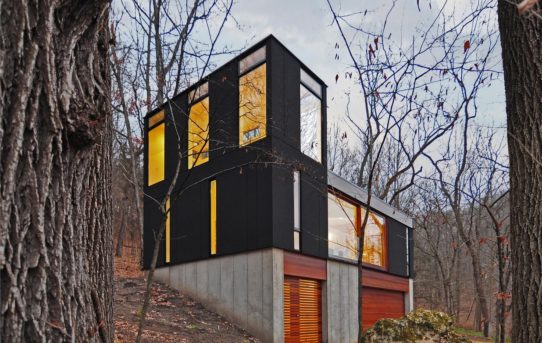 Stacked Cabin od Johnsen Schmaling Architects