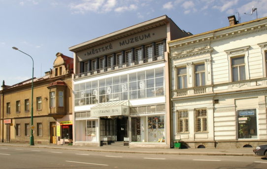 (Čeština) Obchodní dům Wenke, Jaroměř